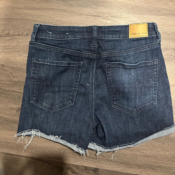 American Eagle, super high rise shortie, size 6, next level stretch - Picture 2 of 5